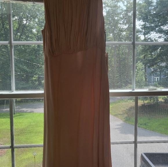 NEW L'AGENCE Sand / Nude / Blush Crepe Dress Draped Bodice Size 10 $650 SOLD OUT - Picture 2 of 5